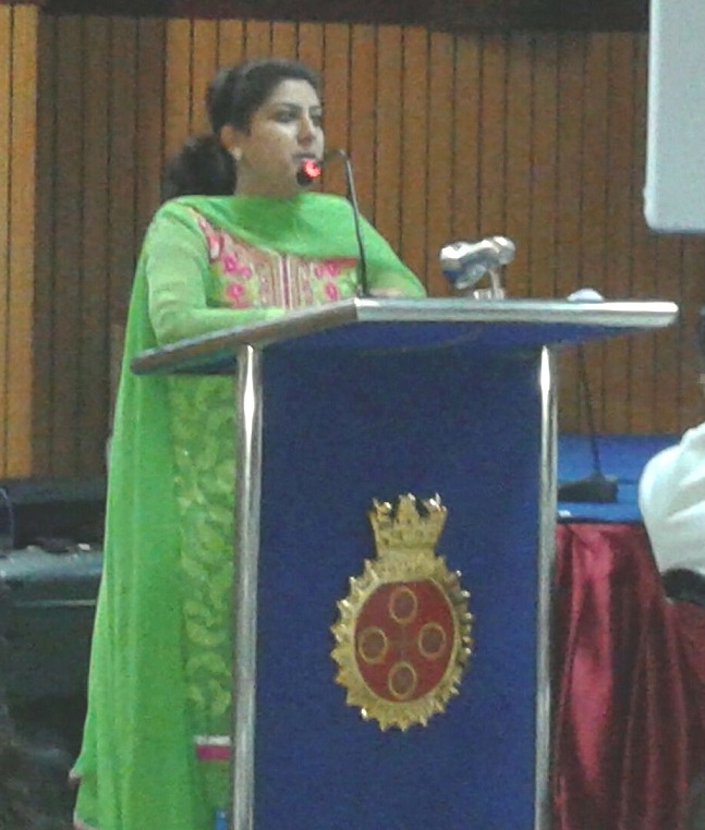 Dr Sugandha delivering a lecture on ANNUAL dIWALI mEET
